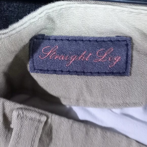 St. John's Bay Pants Size 10P Straight Leg‎ Petite Tan Color #1201 - Picture 7 of 8